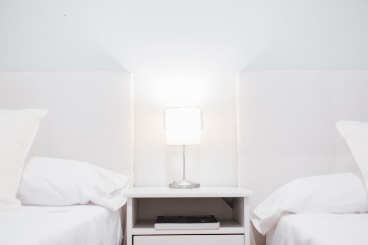 One & Lux- Lagar Apartman Sevilla Kültér fotó